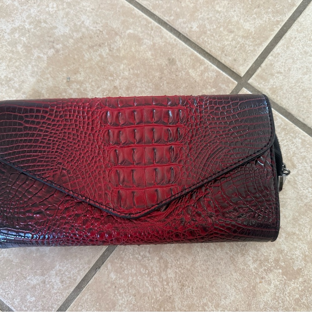 Elegant Red Crocodile-Embossed Clutch
